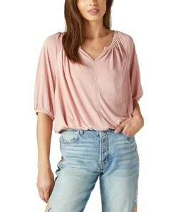 Best Pirce ⌛ Lucky Brand Rosette Pleated Sandwash Notch Neck Peasant Top - 👩 Women ✨